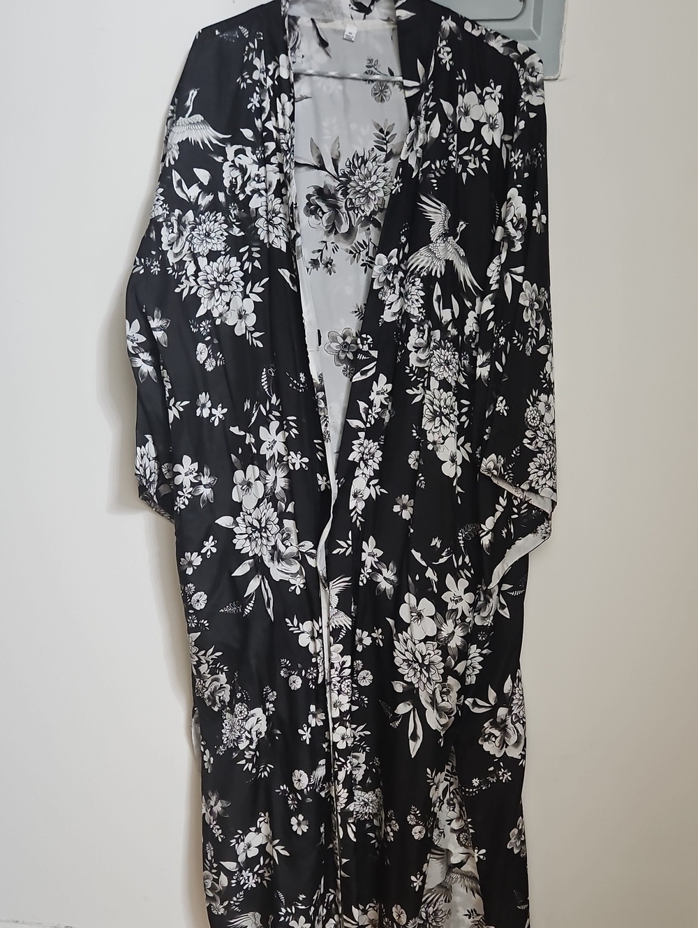 Johnny Was Black and White Floral Satin Kimono